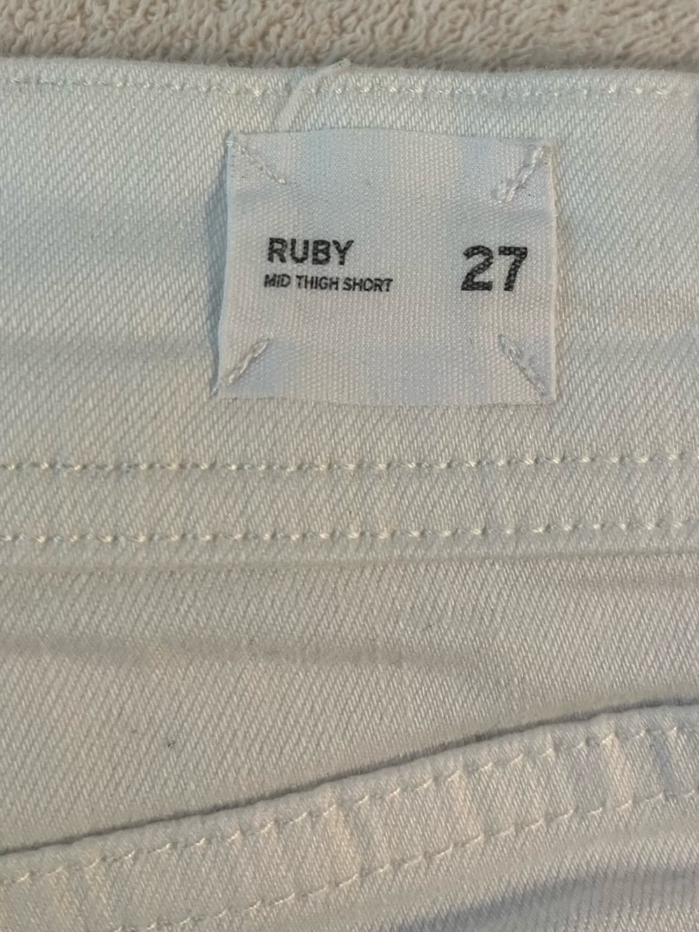 Hudson Ruby Denim Shorts - Picture 8 of 9